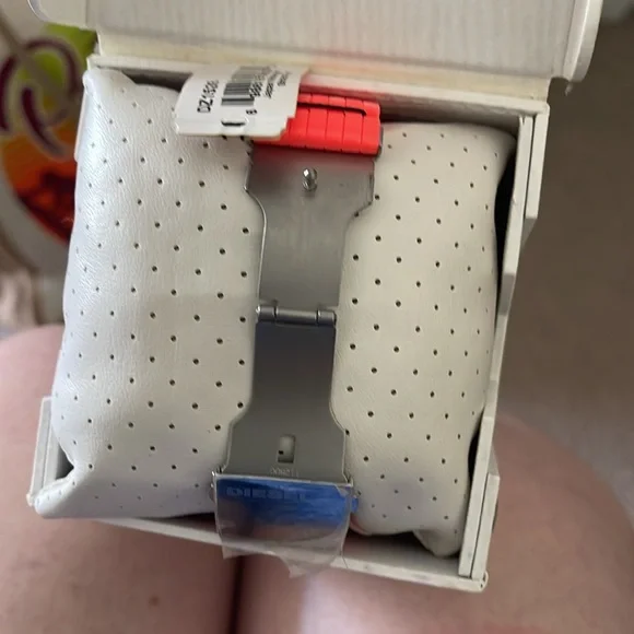 NIB Diesel Fluorescent Pink/Orange Unisex Watch DZ1526 - Picture 8 of 8